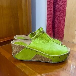 Sergio Tomani Green Sandals Size 37